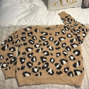Express Women's Medium Fuzzy Leopard Print Sweater